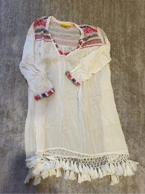 Roller Rabbit White Boho Tassel Tunic/cover up  with Pink & Navy Embroidery